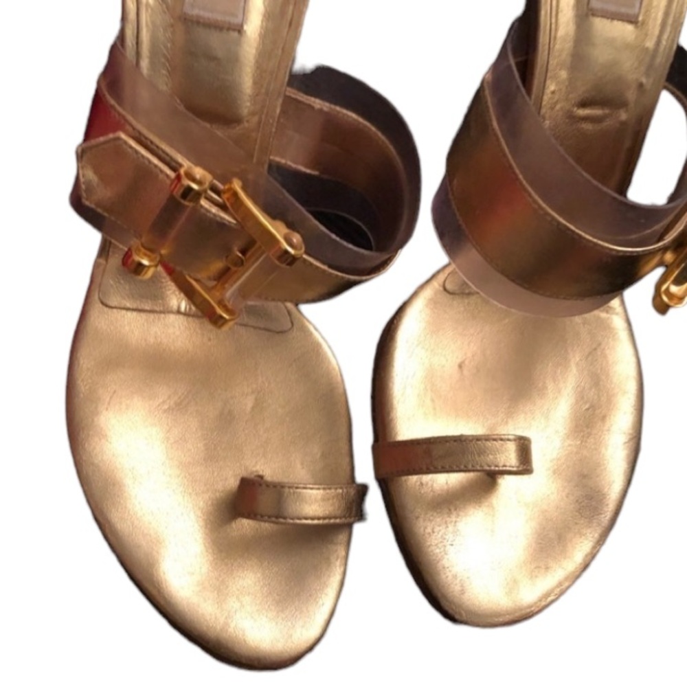 Micheal Kors  size 10 metallic gold w/ clear lucite heel toe strap & gold